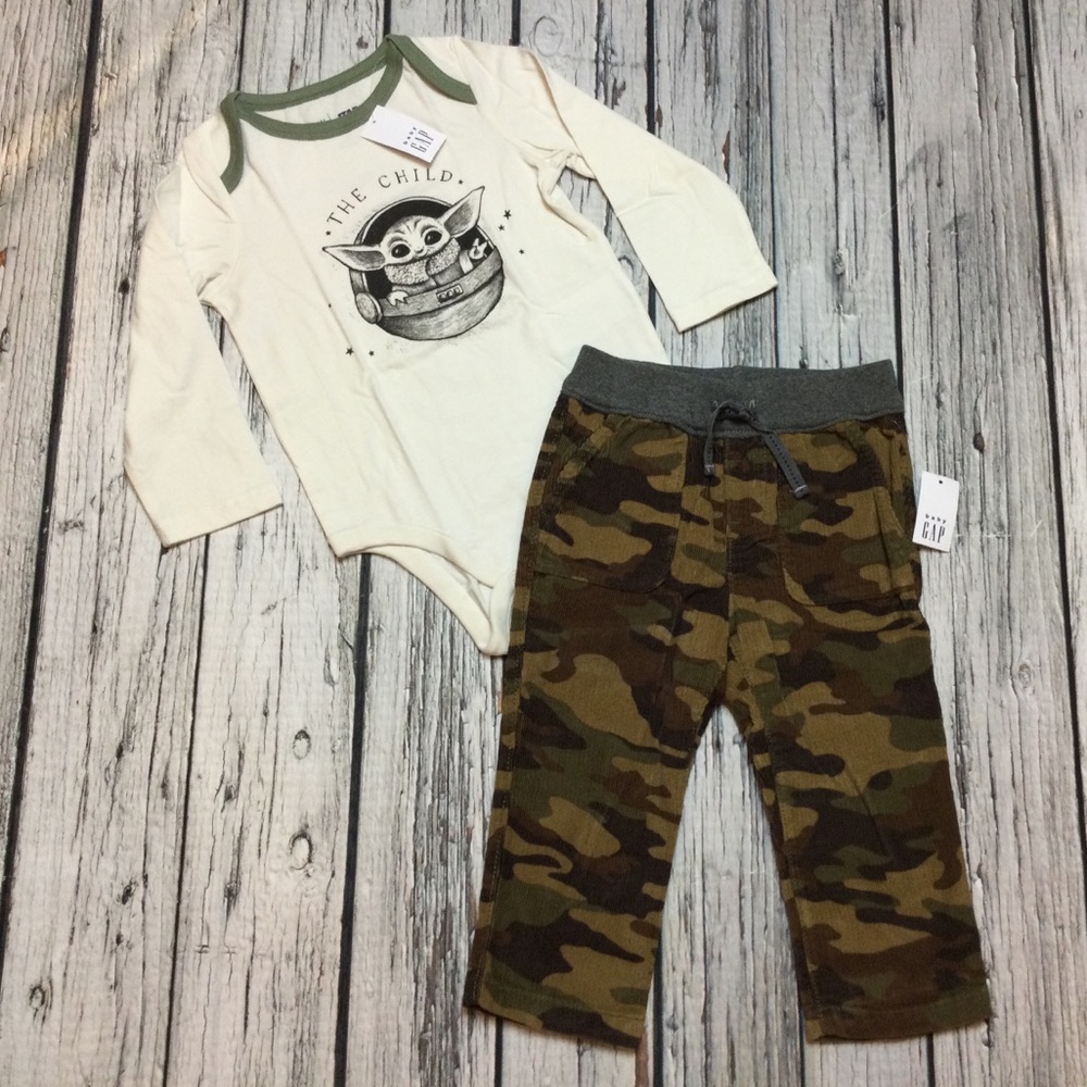 Gap Boys 3 6 month Yoda Shirt & Camouflage Pants. NWT